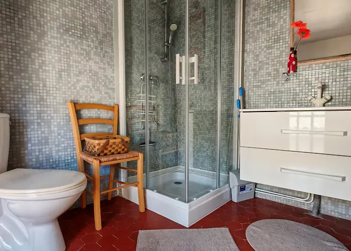 Dans Village Provencal Volx